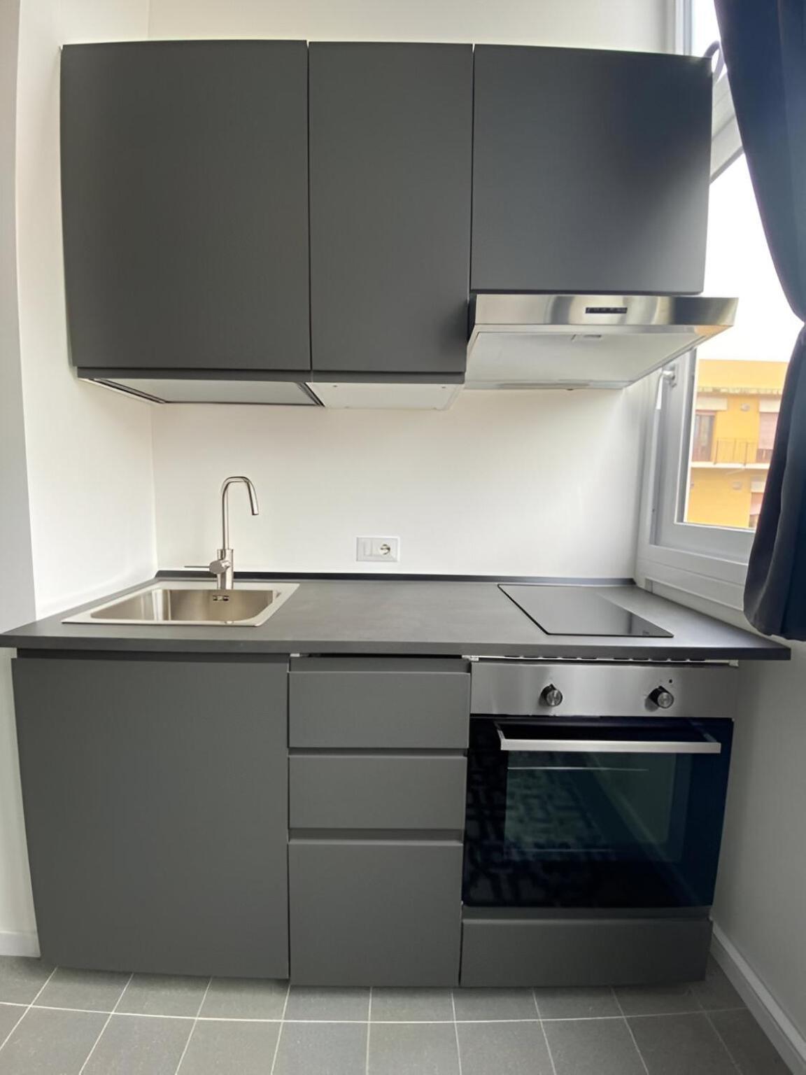 Bari Landlord 242 - Central Station Apartments Εξωτερικό φωτογραφία