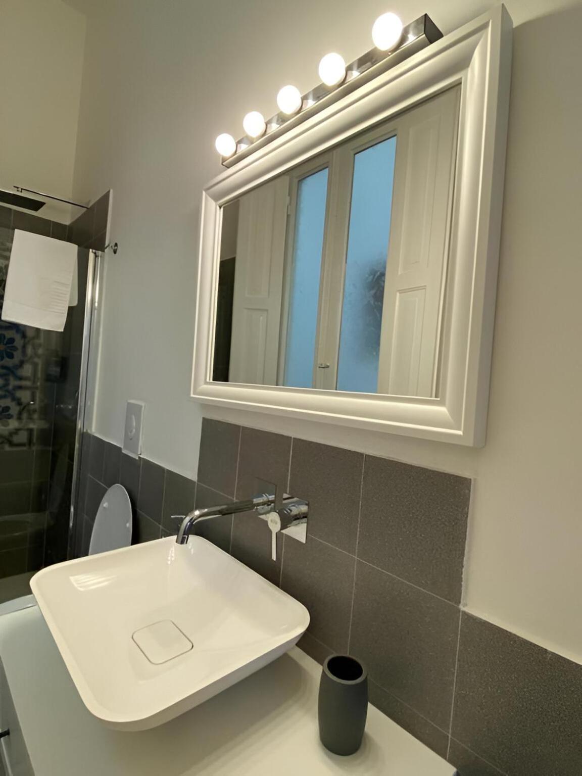 Bari Landlord 242 - Central Station Apartments Εξωτερικό φωτογραφία