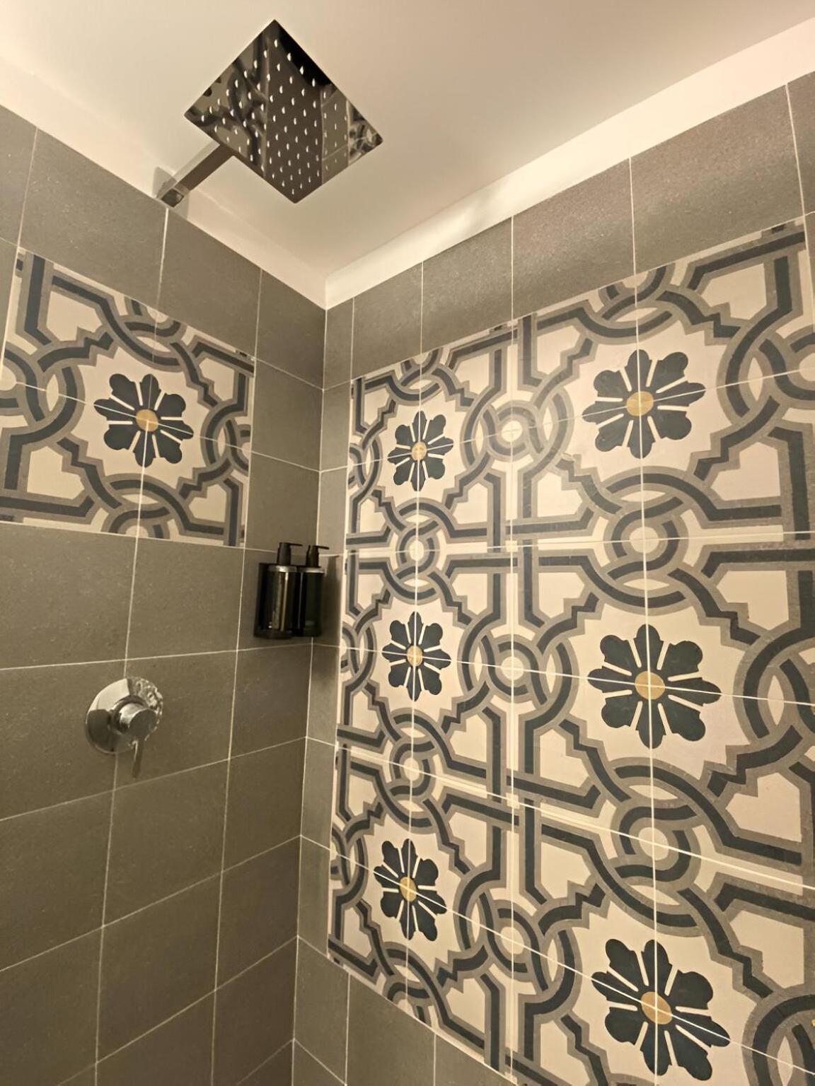 Bari Landlord 242 - Central Station Apartments Εξωτερικό φωτογραφία