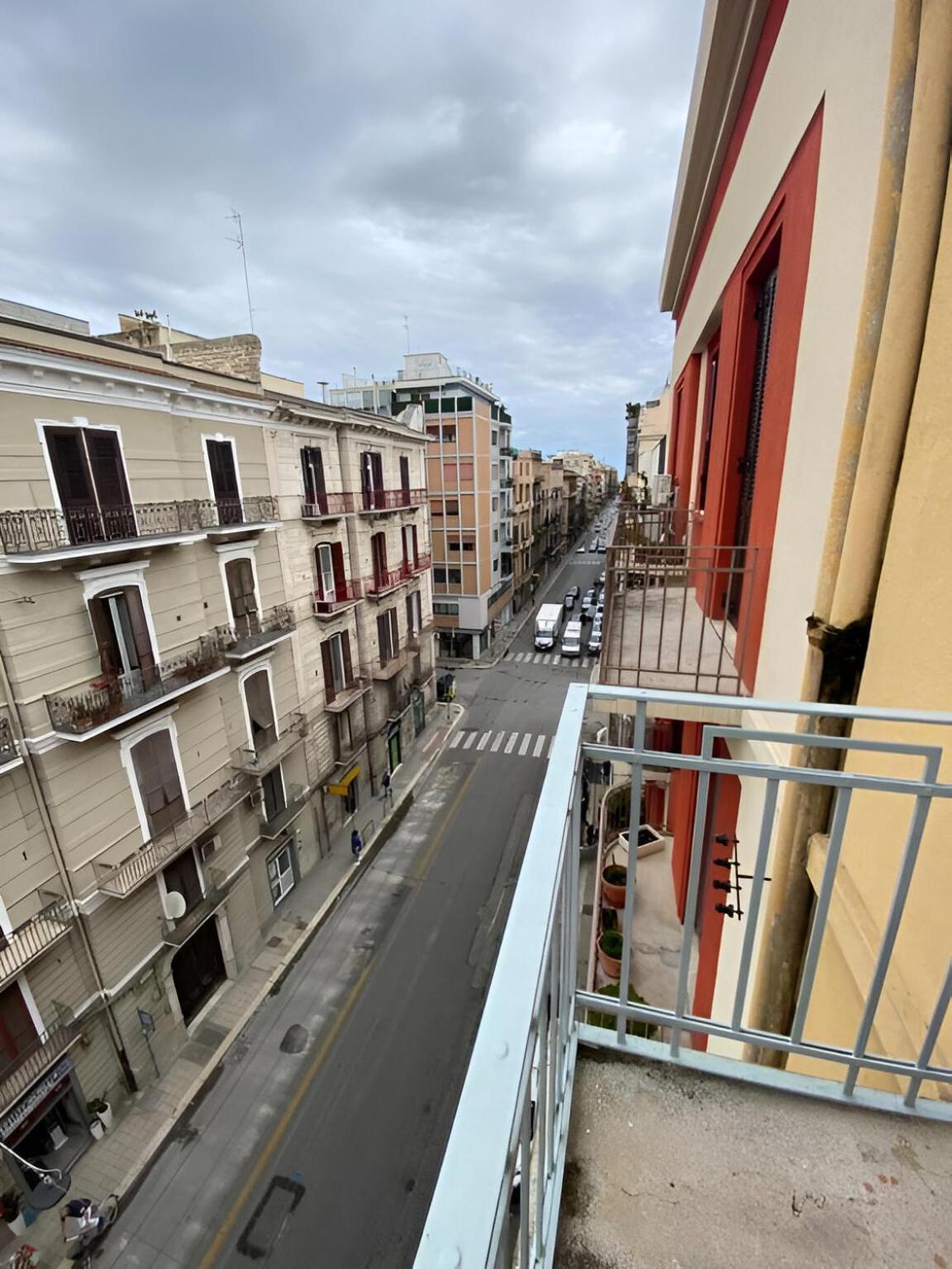 Bari Landlord 242 - Central Station Apartments Εξωτερικό φωτογραφία